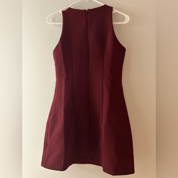 White Closet Burgundy Wine Mini Dress with Gold Floral Details - Picture 6 of 6